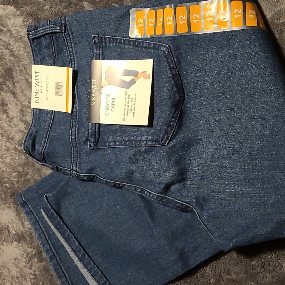 Nine West Capri
